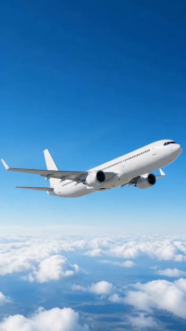 Why Are All Airplanes White? The Surprising Truth!