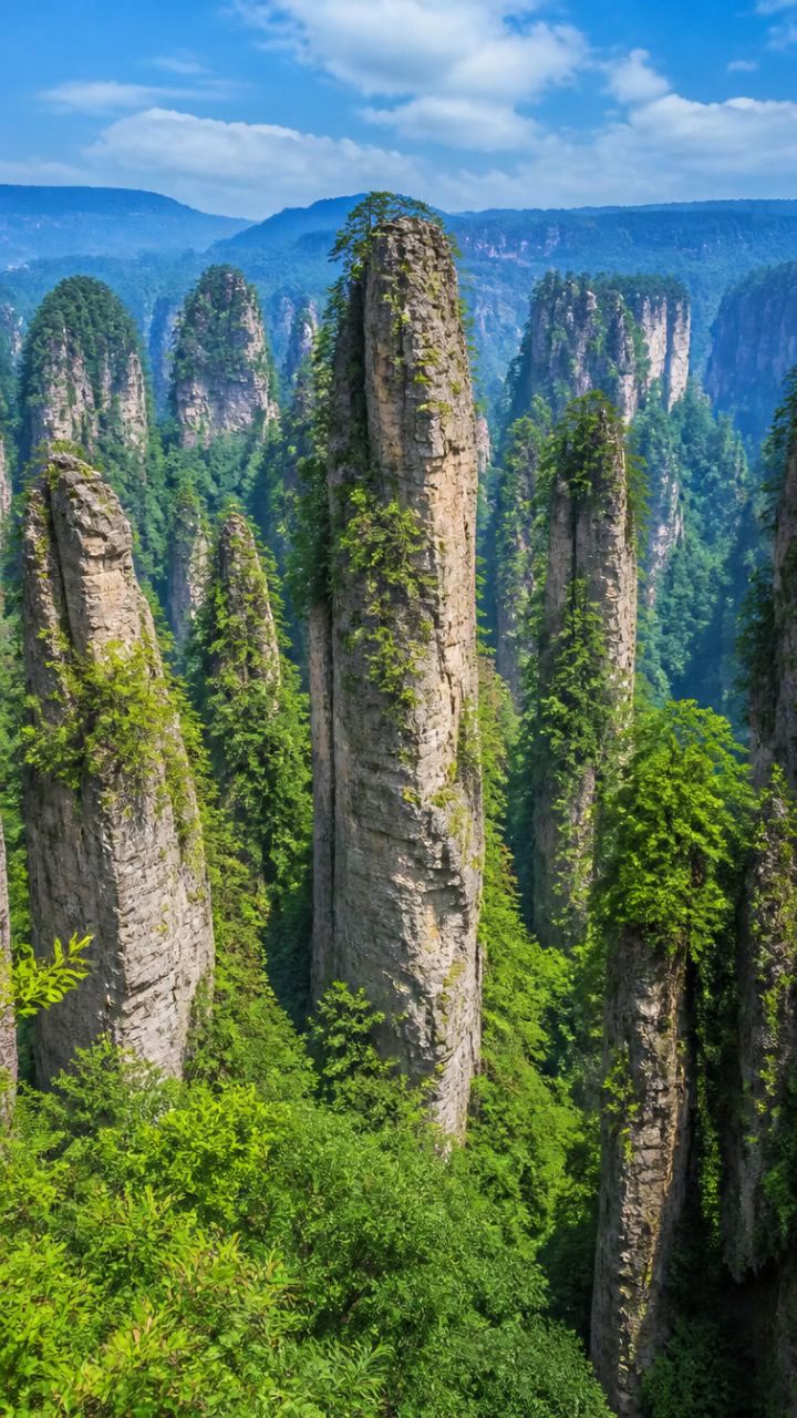 Unbelievable Places on Earth You Must See!